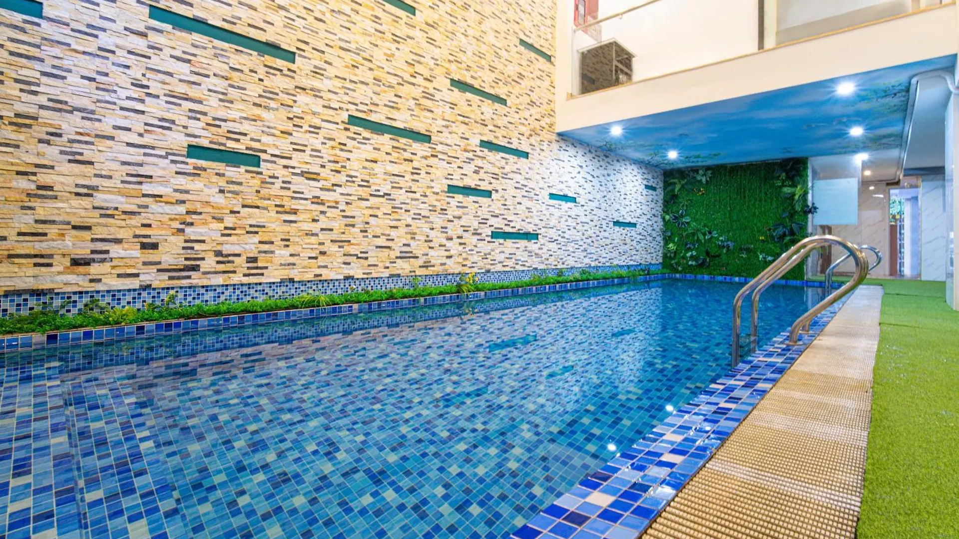 Golden Star Hotel Da Nang