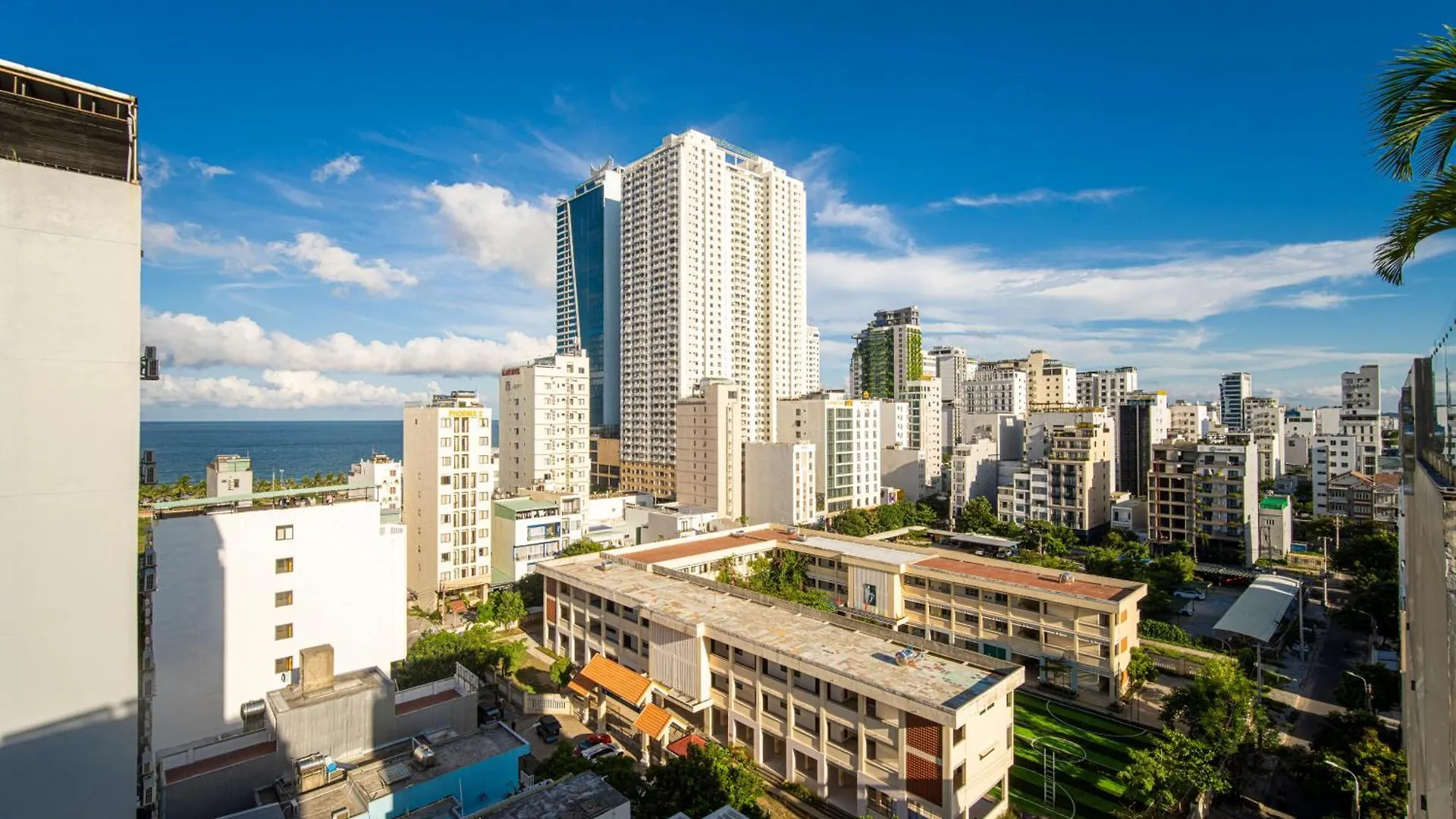 Golden Star Hotel Da Nang Vietnam