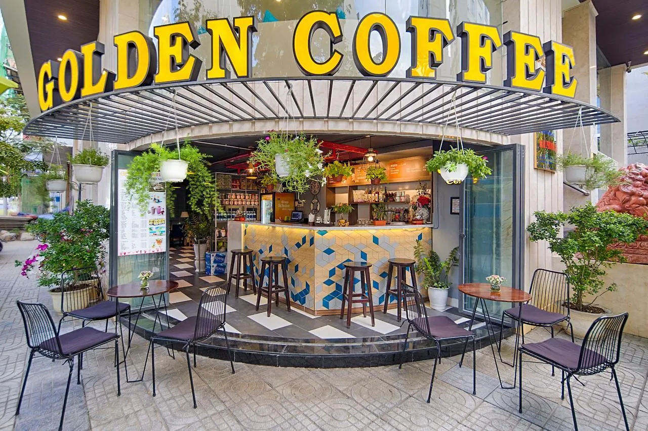 ****  Golden Star Hotel Da Nang Vietnam