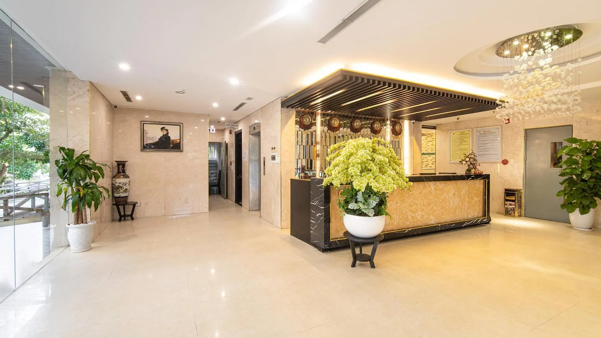 Golden Star Hotel By Thg Da Nang Vietnam
